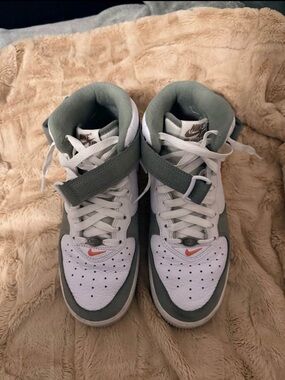 Women’s/Men’s Nike High-Top Sneakers in White, Sage, and Orange Accent